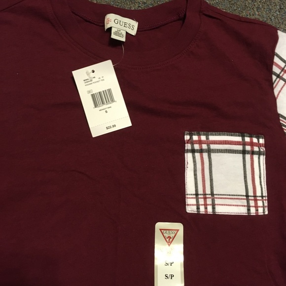 Guess tshirt - Picture 3 of 4